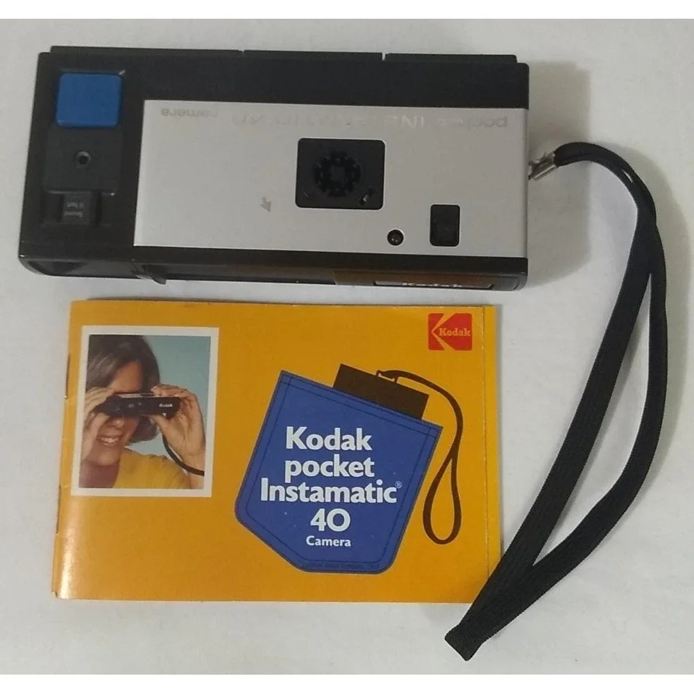 Kodak Pocket Instamatic 40 Camera 110 With Manual Vintage‎ Needs Battery READ